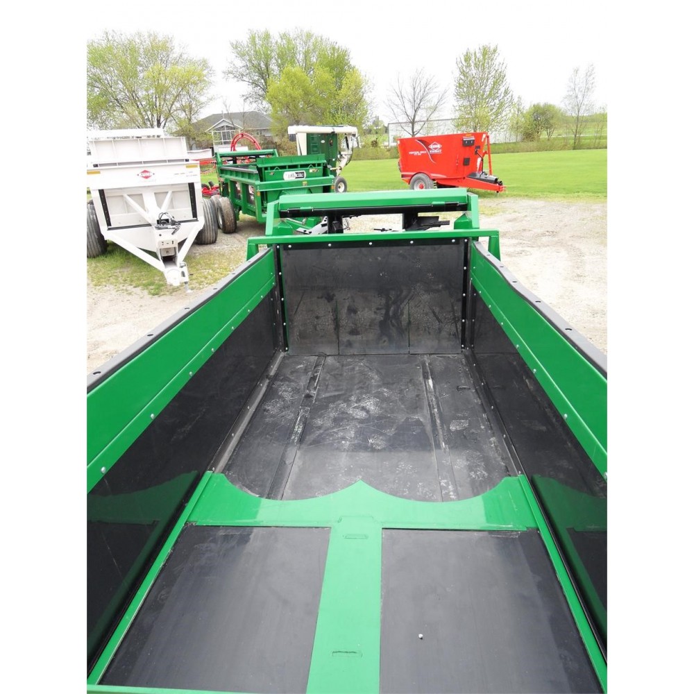 2018 Pik Rite HydraRam HR400 Vertical Beater Manure Spreader Helmuth